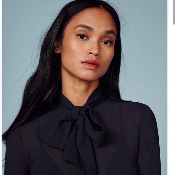 Reformation Serafina Navy Blue Dress 🤍 - Picture 4 of 13